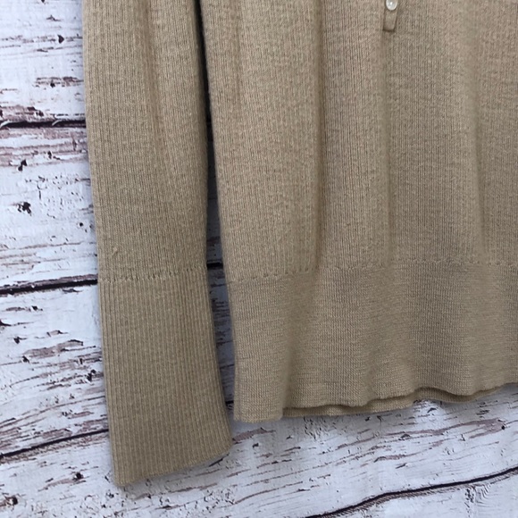 Old Navy Women's Crew Neck Sweater🙂 - Picture 4 of 6